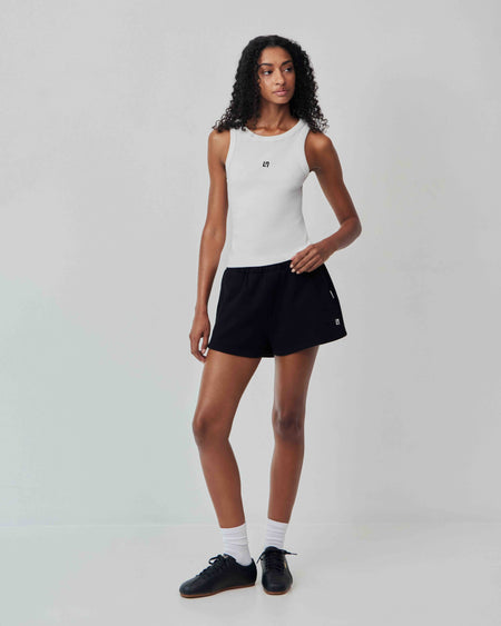 LN ESSENTIALS SHORT - BLACK