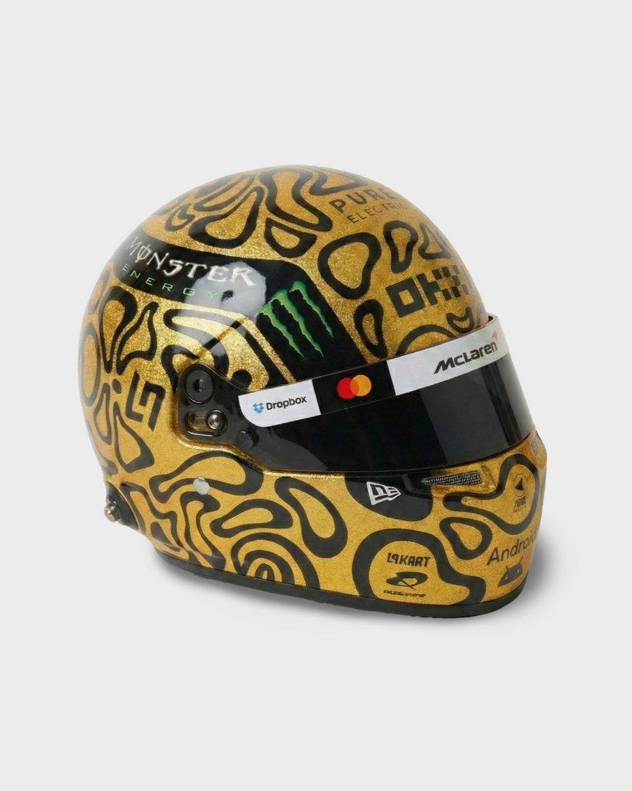 Lando Norris' Girlfriend Magui Corceiro Stuns In Elegant Strapless - Foto 3