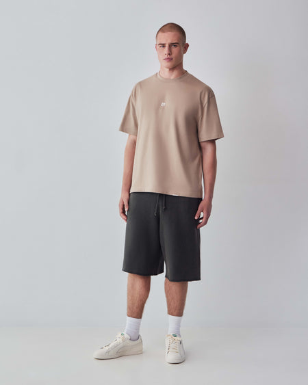 LN ESSENTIALS TEE - STONE