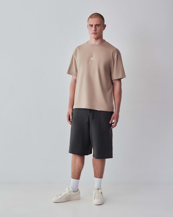 LN ESSENTIALS TEE - STONE