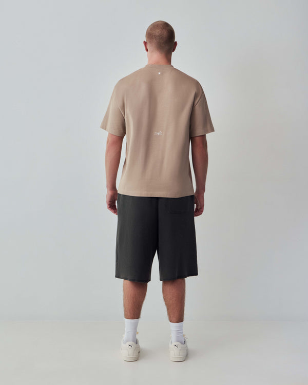LN ESSENTIALS TEE - STONE