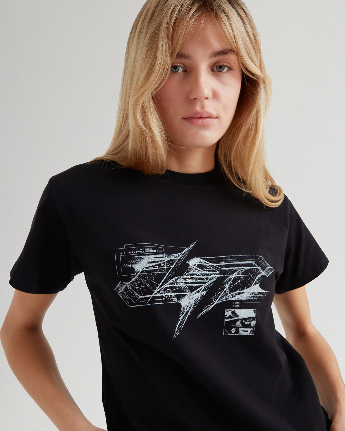 PIXEL FITTED TEE - BLACK – LN Store