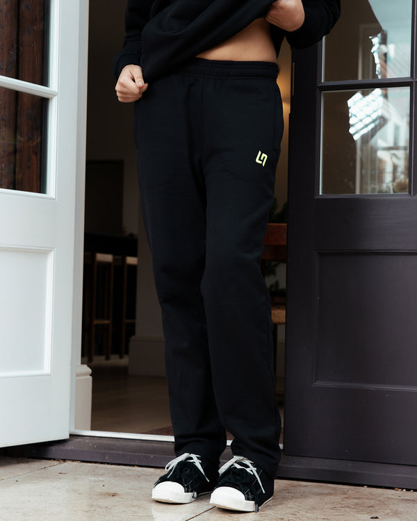 CORE STRAIGHT LEG JOGGERS - BLACK