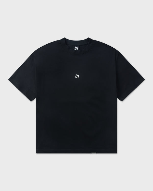 LN ESSENTIALS TEE - BLACK